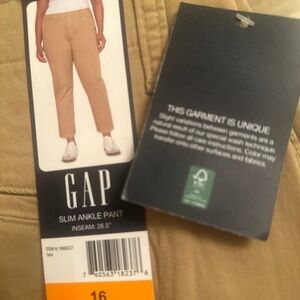 NWT Women’s Size 16 Tan Slim Ankle Pants